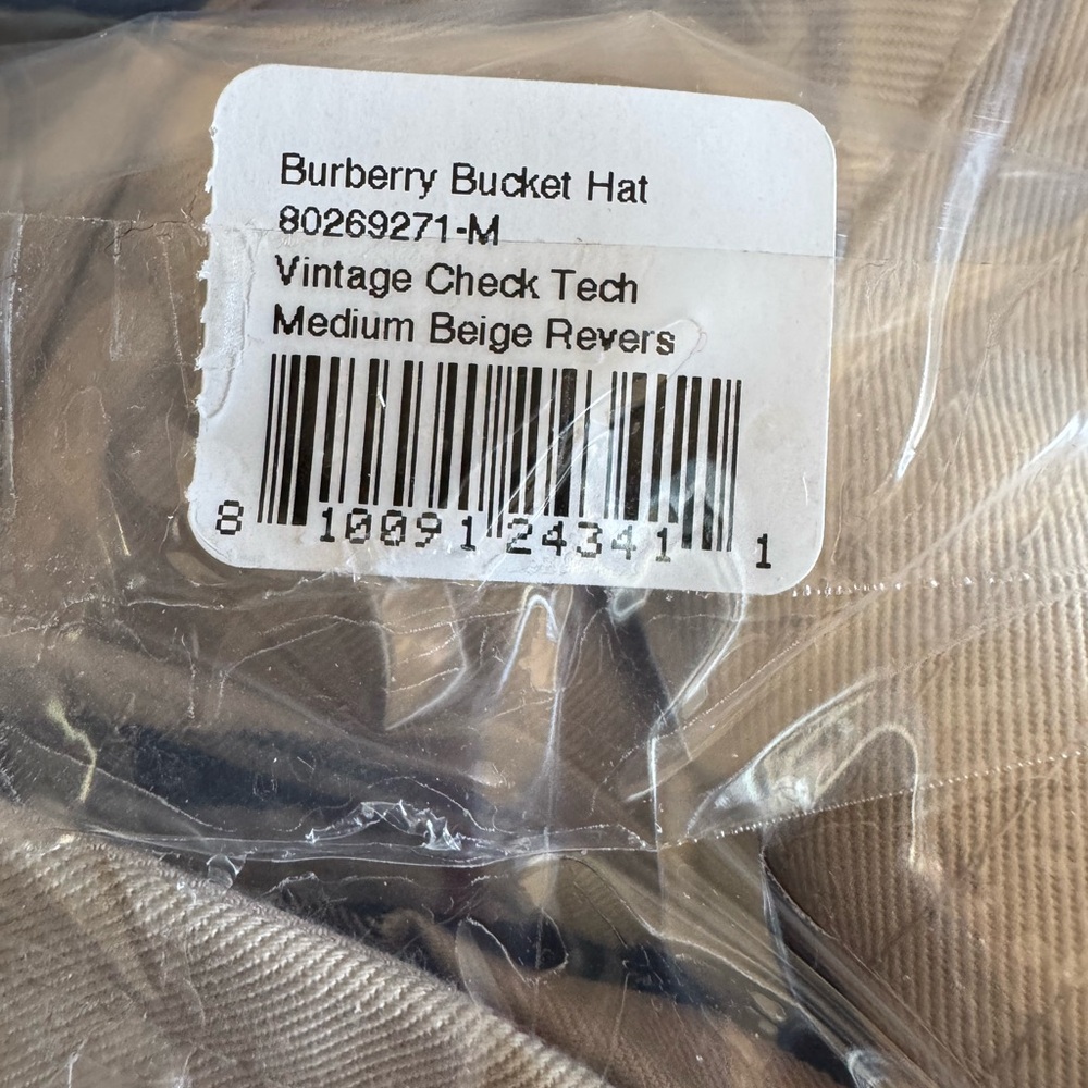 Burberry Bucket Hat, Vintage Check Tech, Medium, Beige, Reversable. - Picture 4 of 5